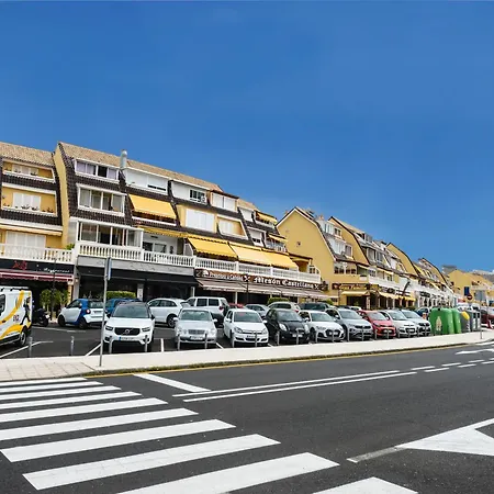 Tenerife Sur Cristianos,parking,air,wifi * Playa de las Americas (Tenerife)
